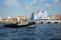 Towboat comming in