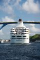 Cruise ship to bridge